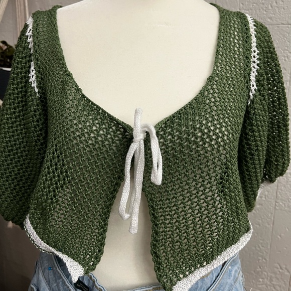 coverup/crop top - Picture 3 of 7